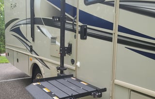 Accessible 2017 Fltwd Flair  personal lift/shower