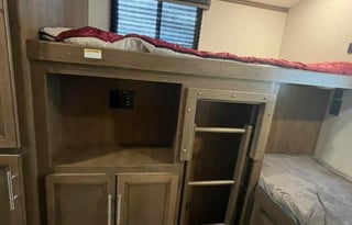 2020 Keystone RV Cougar Half-Ton 32RDBWE