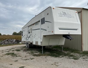 Heartland Wilderness 3350DS