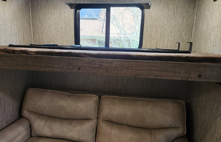 Rear bunk sitting area