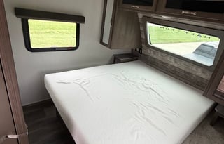 2023 Keystone RV Cougar Half-Ton 27BHS