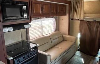 Great family camper with bunkhouse