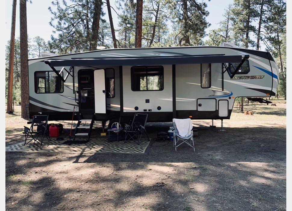 Fifth Wheel rentals in Phoenix