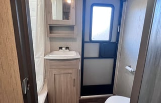 2020 Coachmen RV Freedom Express Select 31SE