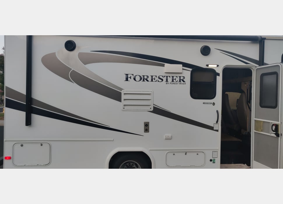 Class C Motor Home rentals in Indio