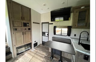 Southern Sunrise Pet Friendly/Kid Friendly RV