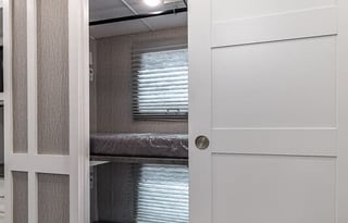 Ultra Luxurious - Bunkhouse - 2 bathrooms