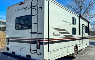 Freelander Luxury Bunk Class C