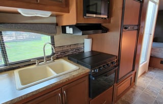 CJ's 2013 Thor Motor Coach Chateau 31L