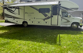 Stress free Luxury Camping/Fully Stocked