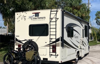 Family RV + Free E-Bike! 2017 Coachmen 27QB