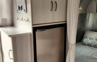 2023 Airstream Bambi 19ft