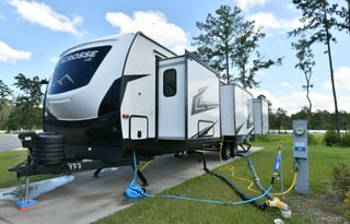 Dusty Roads-Couples Retreat-2 b ,2bath-Ins. Inc