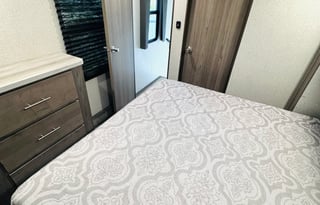 Luxury Fifth Wheel Rental | Sleeps Up to 9