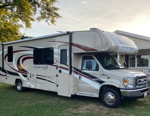 Coachmen RV Leprechaun 311FS Ford 450