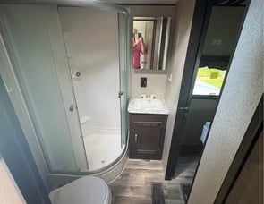 Keystone RV Springdale 27TH