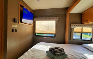 Thor Motor Coach Four Winds 24 Ft.- EARLY PICK UP