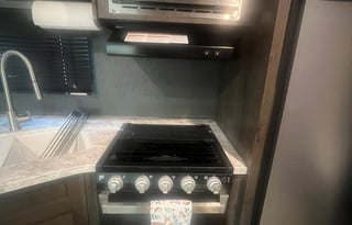 2021 Jayco Jay Flight - Fully Stocked Bunkhouse