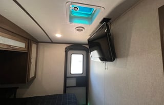 The Crow’s Nest, Family Friendly, Trailer Rental