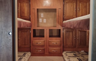 Soar in our Eagle 5th wheel