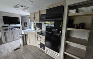 J&J RV Rentals Forest River