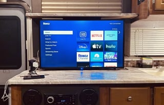 Pocket-Friendly Paradise: Spacious + 125 Miles