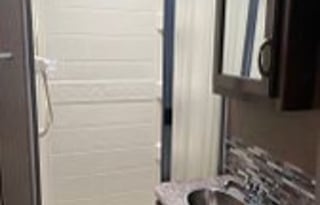 2018 Thor Motor Coach Four Winds, Sleeps 6/25ft