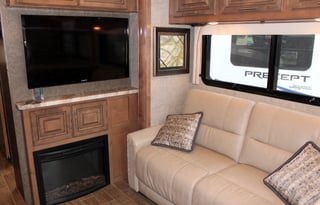 2020 Thor Motor Coach Miramar 37.1