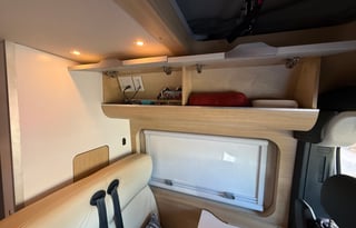 "WanderPop" - Luxury Off Grid Noovo Camper Van