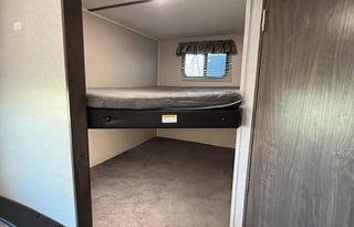 Harrison - Fully Stocked, Sleeps 8, Delivery Avail