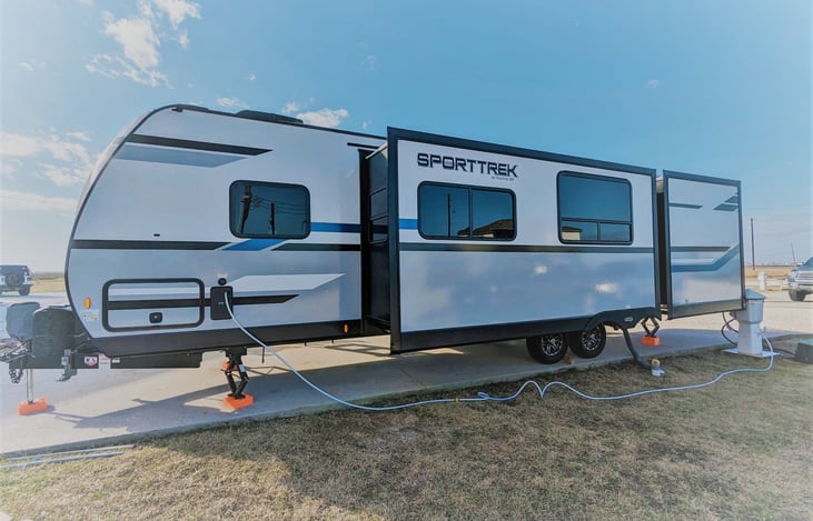 Living/dining and bunk slideouts and lots of windows for natural light!