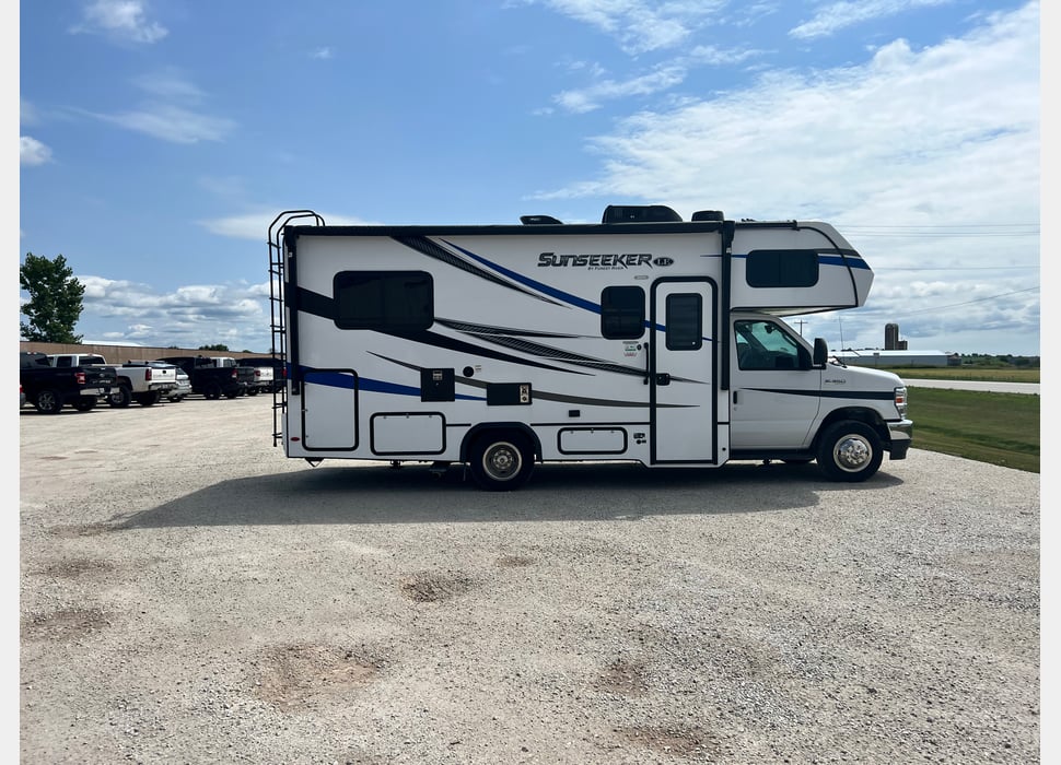 Class C Motor Home rentals in Muskegon