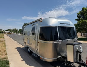 Airstream RV Flying Cloud 19 Bunk
