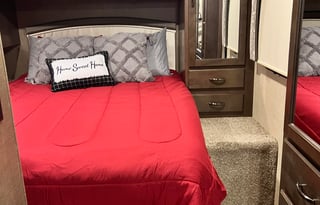 2018 Thor Motor Coach Chateau 22B