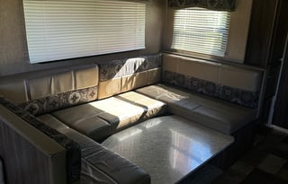 2015 Dutchmen RV Coleman Lantern Series 270RLS