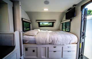 2023 Trailer Under 5000lbs (Sleeps 6 & Delivery)