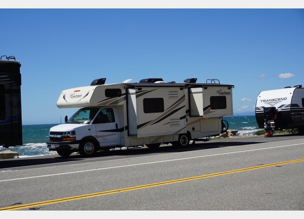 Class C Motor Home rentals in Los Angeles