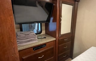 2017 Fleetwood RV Jamboree 30D
