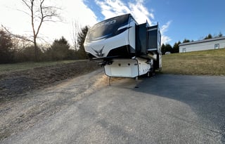 Luxurious Camping in a 2022 Crossroads Cameo