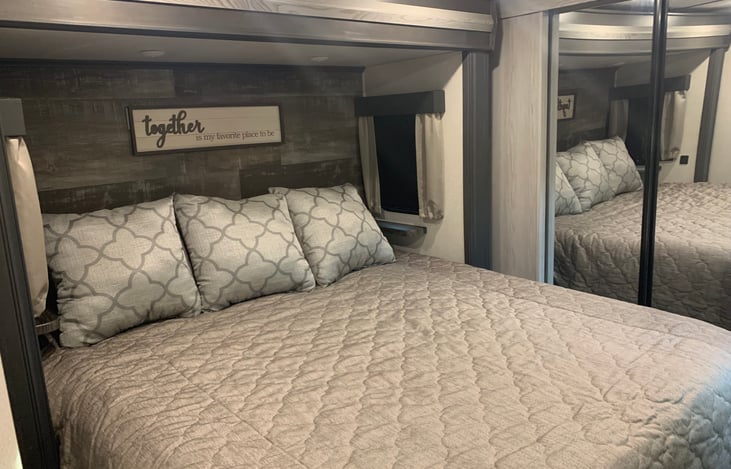 King size memory foam bed.