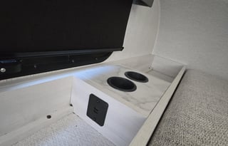 2023 EAST TO WEST Entrada M-Class 24FM