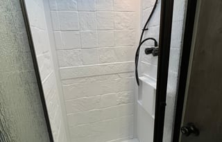 BEAUTIFUL/COMFORTABLE RV ~FULLY STOCKED ~SLEEPS 8