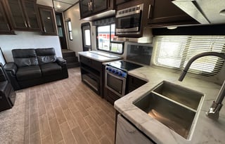 2021 Dutchmen RV Atlas 2942BHF