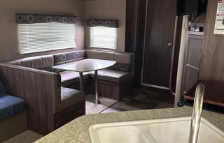 2015 Dutchmen RV Coleman Lantern Series 270RLS