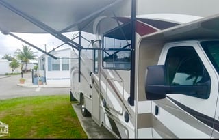 2016 Thor Motor Coach Four Winds 29G. "Let's Go!"