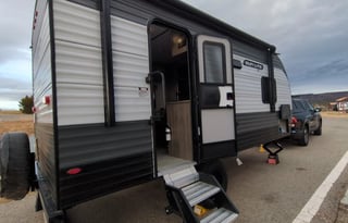 Lucinda: 2025 Sun-Lite 19RB - under 3k lbs