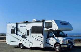 2022 Gulf Stream 30ft RV with free private shuttle