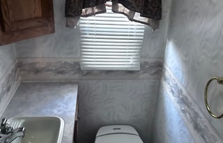 1998 Coachmen RV Leprechaun 190CB Ford 350