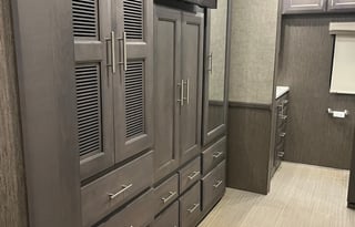 2021 Thor Motor Coach Challenger 37DS