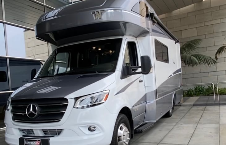 25.0 View 24J Class C Motor Home | RVshare